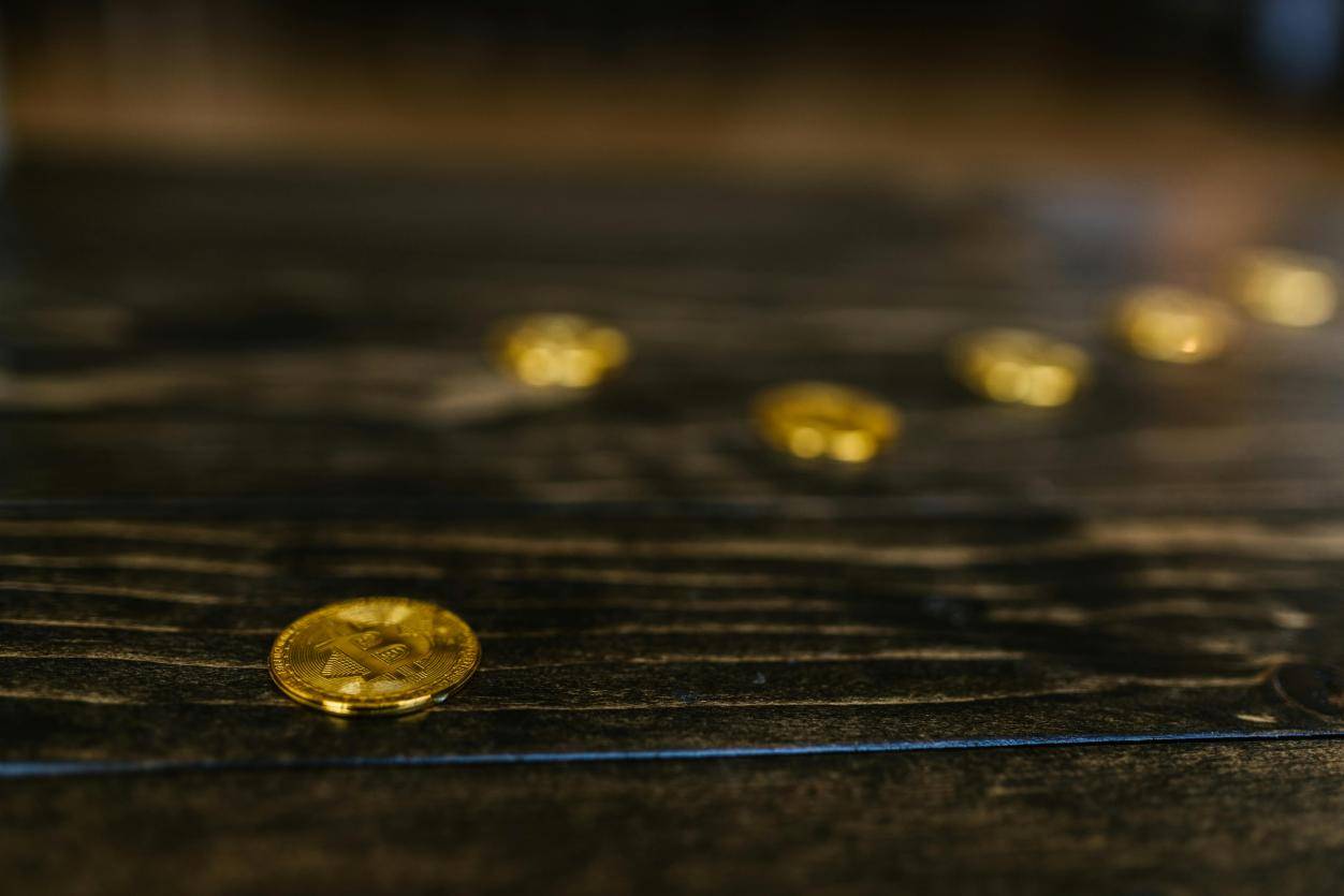 新手怎么选现货黄金交易平台？2026年正规现货黄金交易平台3指标